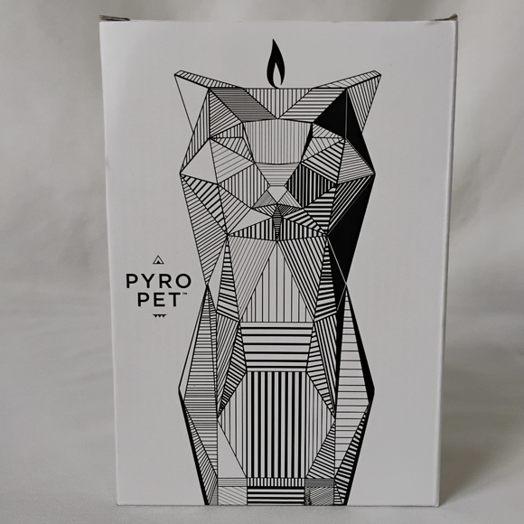 PyroPet Kisa Geometric Unscented Black Cat Candle with Metal Skeleton Halloween - Picture 6 of 16